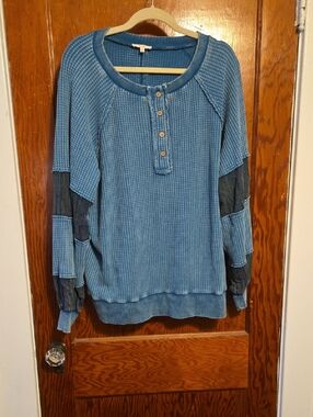 Easel Teal Waffle Knit Henley  Top with Contrast Trim- Size Small/ Oversized
